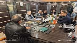 بازدید بازرس کل قضایی اردبیل از کارخانه راکد تولید طلا و جواهر